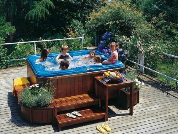 La comodit delle piscine riscaldate le piscine da giardino for Piscine da giardino